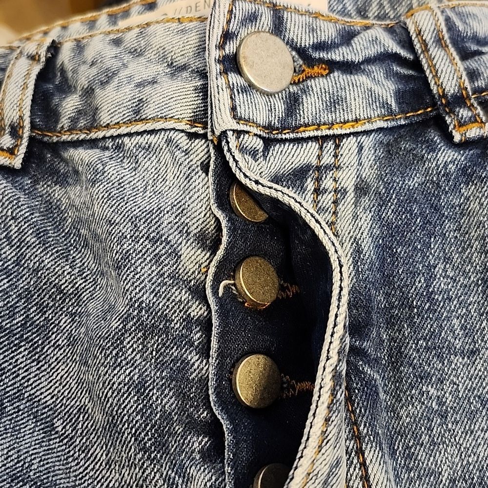 asos 100% cotton acid washed barrel leg super high rise button fly jeans, 28 - Picture 5 of 8